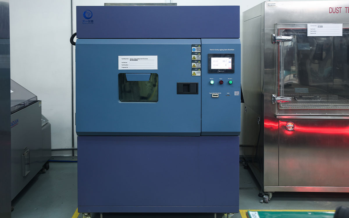 Xenon-Lamp-Weather-Resistance-Test-Chamber